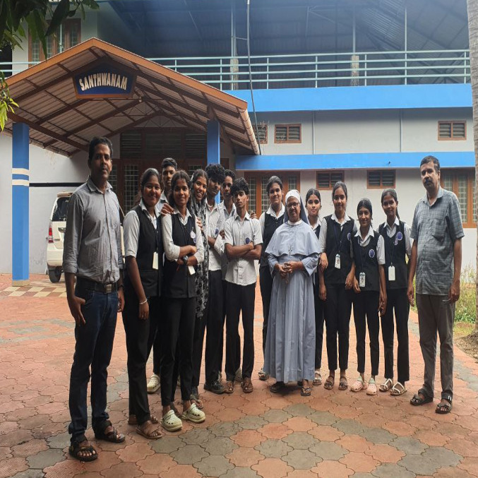 NSS Program “Karuthum Karangal” Brings Joy to Senior Citizens