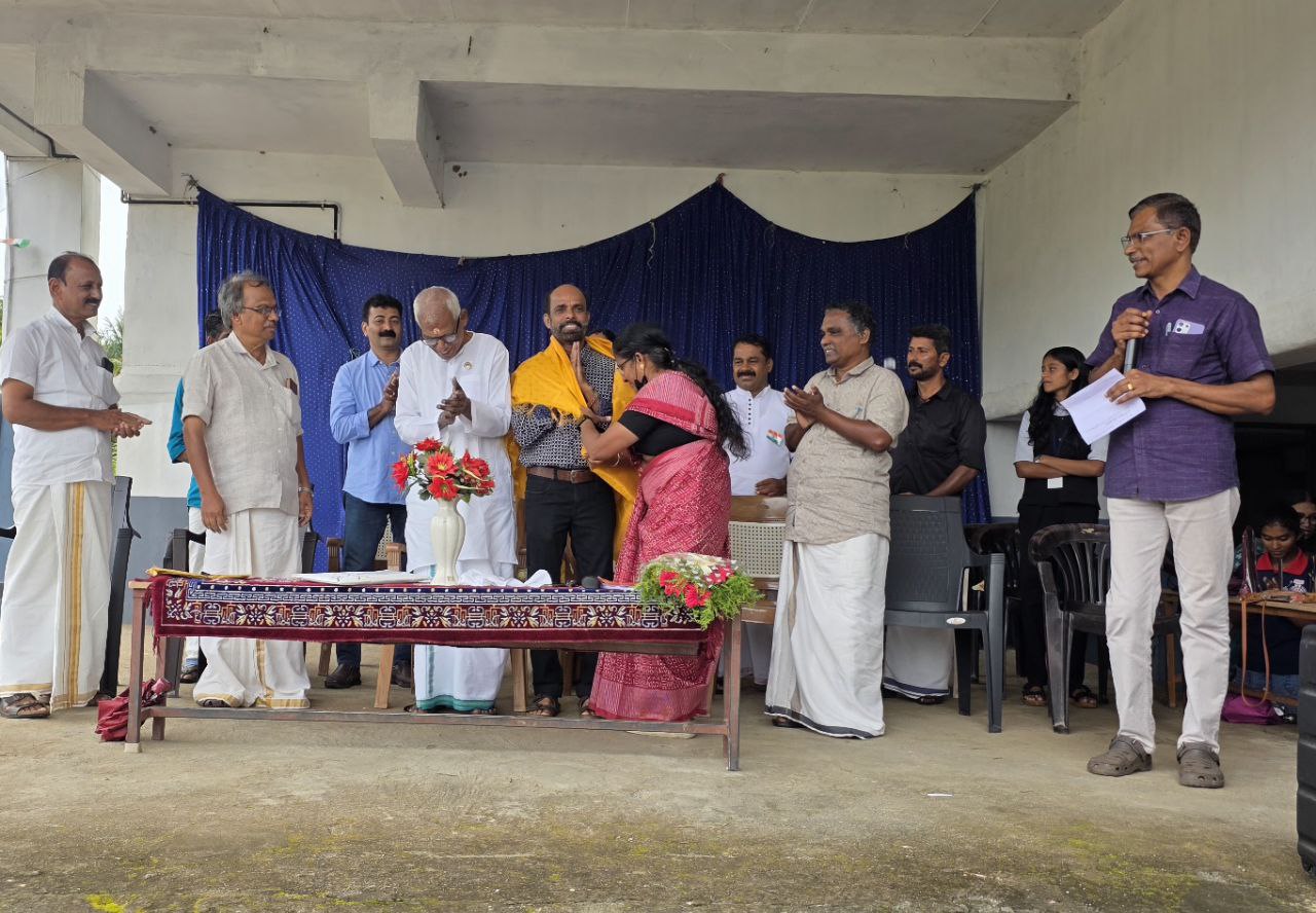 Felicitation with Golden Shawl