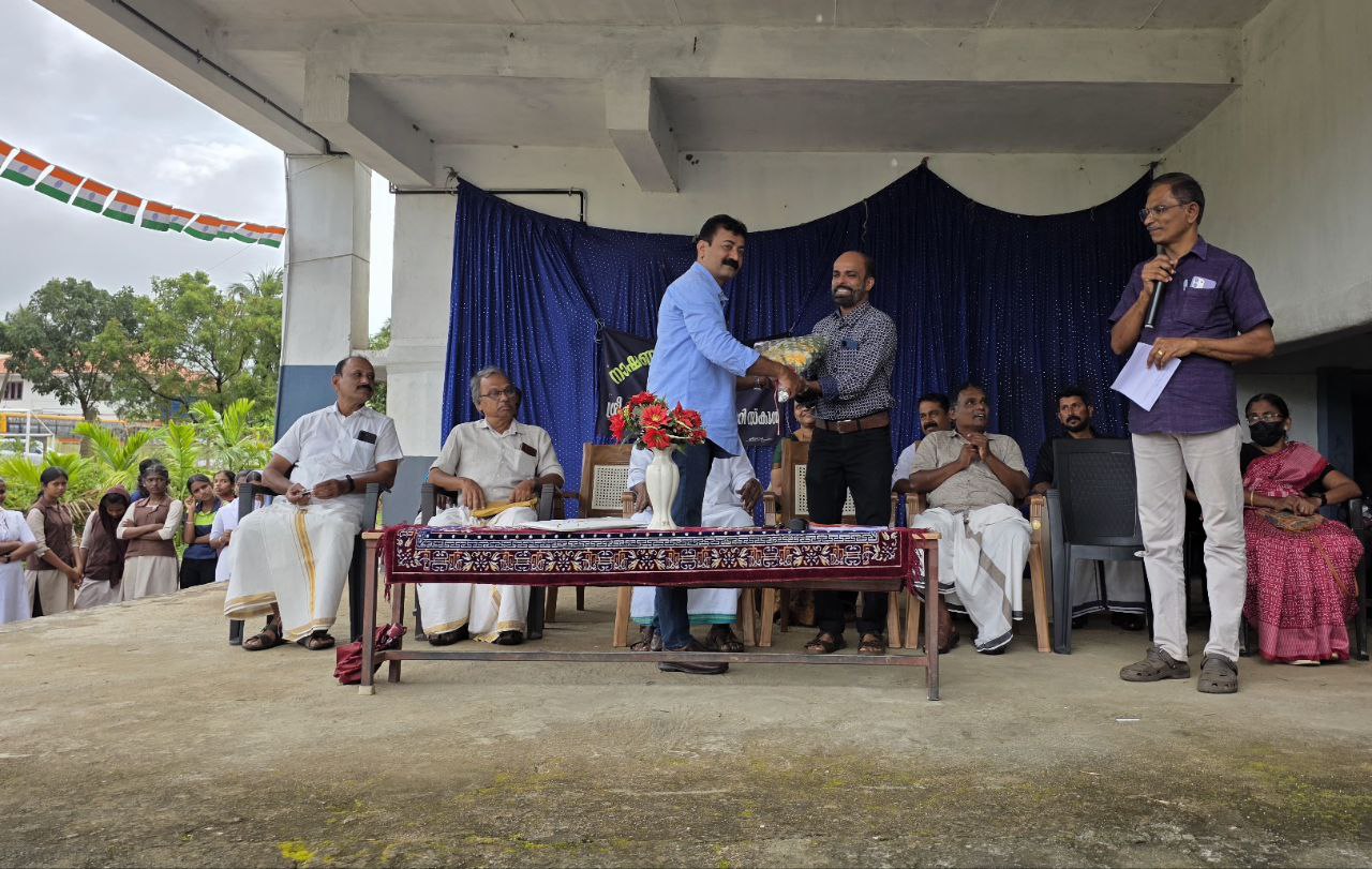 Principal welcomes former H.M